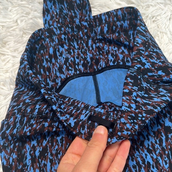 Lululemon Swift Speed High-Rise Tight 28" Leopard Camo Blue Nile Multi - Picture 3 of 6